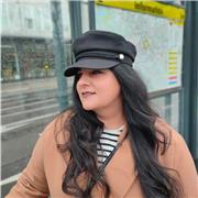 Graduada en Educación Primaria con las menciones de Pedagogía Terapéutica y Audición y Lenguaje. Tengo más de 7 años de experiencia como maestra. Ofrezco clases adaptadas al alumno, atendiendo a las necesidades educativas que pueda tene